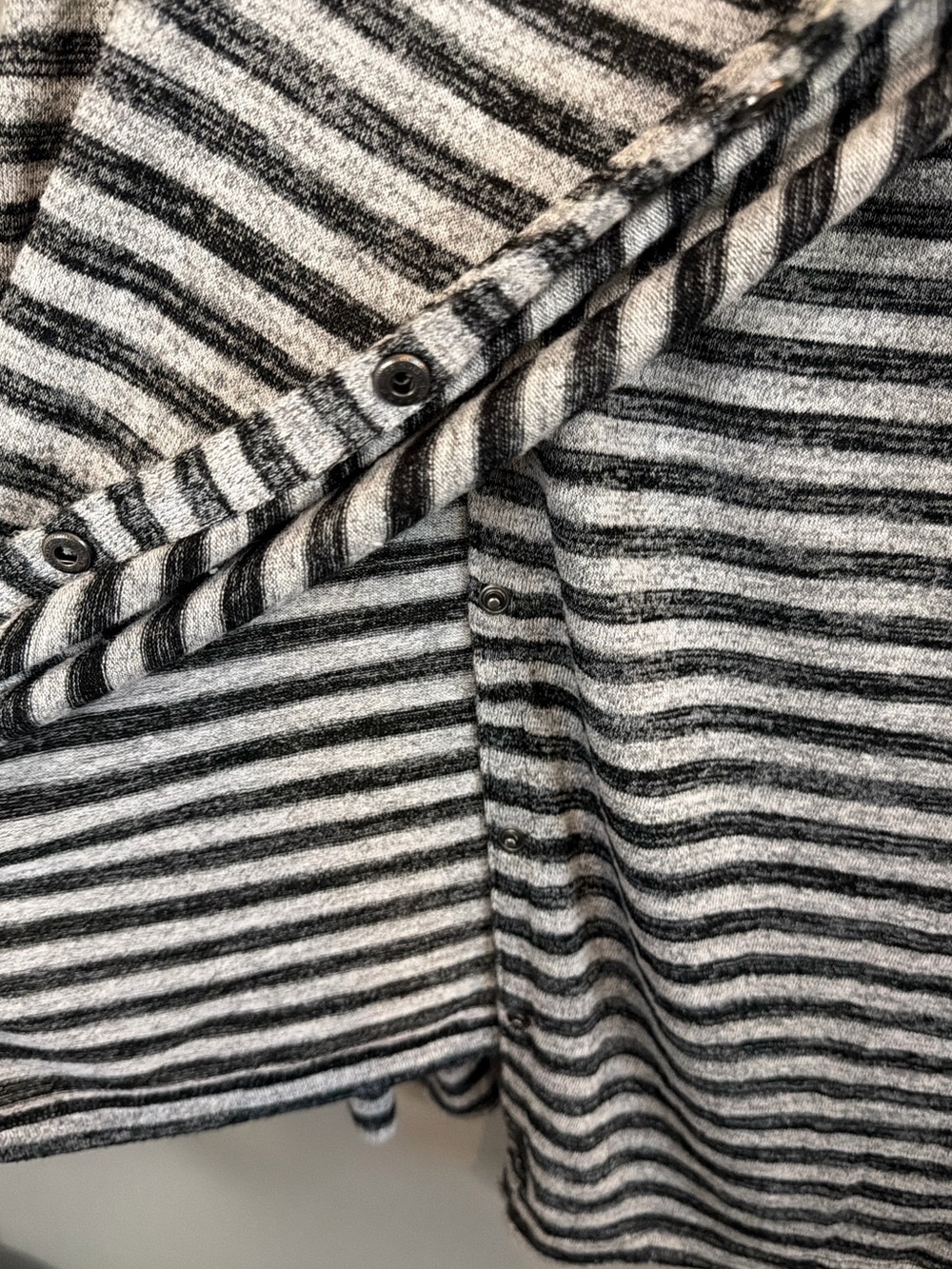 Eddie Bauer 2XL Striped Convertible Snap Cardigan Top Gray Black Cowl Neck Plus - Picture 6 of 8